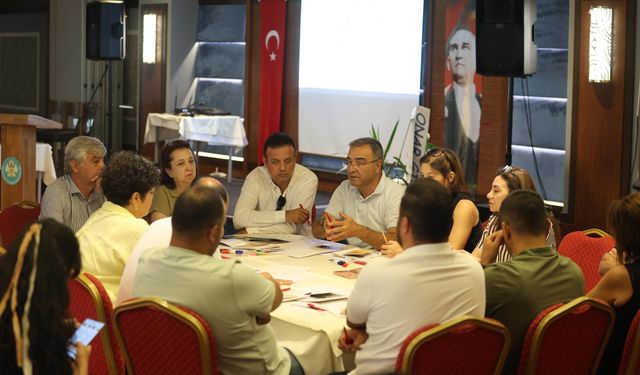 Şehzadeler'de Bağcılık ve Tarım Çalıştayı düzenlendi