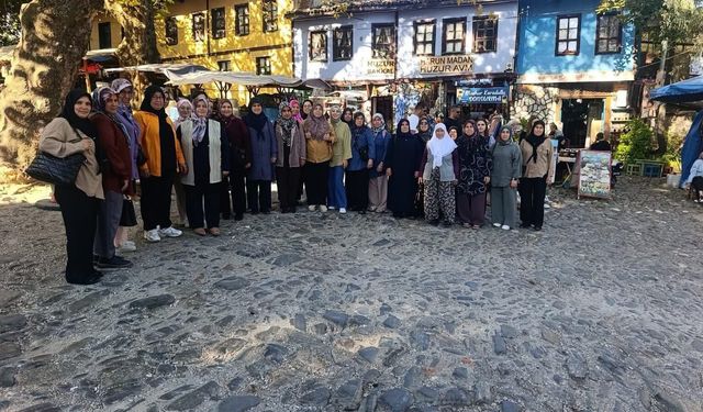 Sarıgöllü kadınlardan Bursa'ya kültür gezisi
