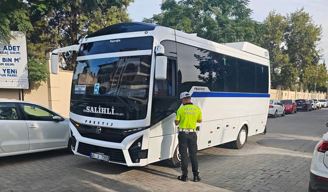 Salihli’de okul servislerine sıkı denetim
