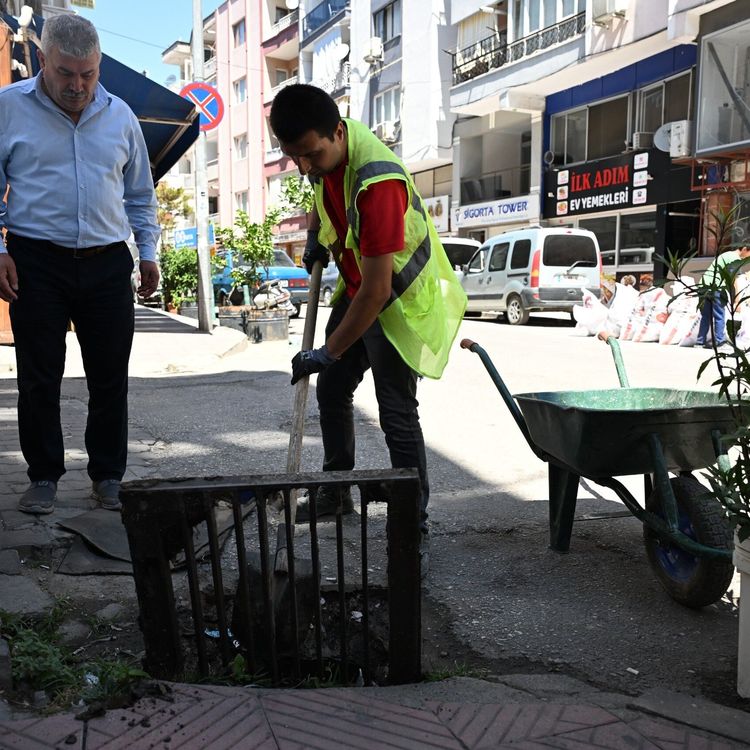 MASKİ'den taşkın riskine karşı 17 ilçede temizlik seferberliği