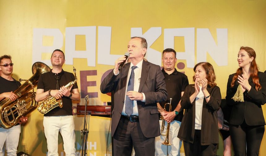Yunusemre’de Balkan ezgileri yankılandı