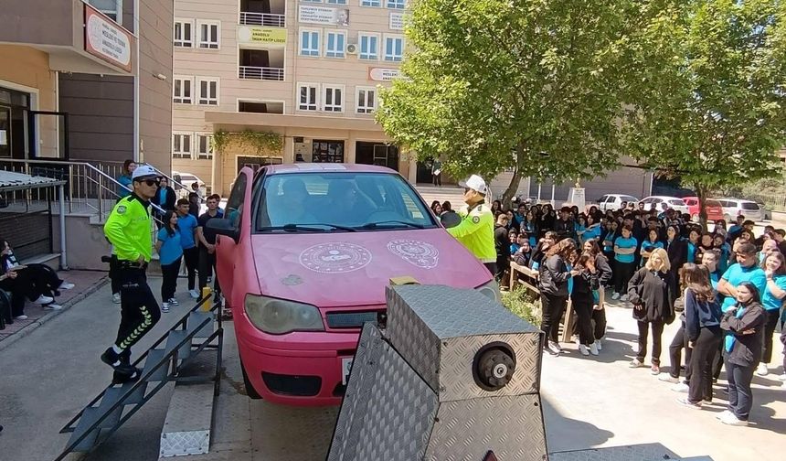 Sarıgöl'de Trafik Haftası çeşitli etkinliklerle kutlandı