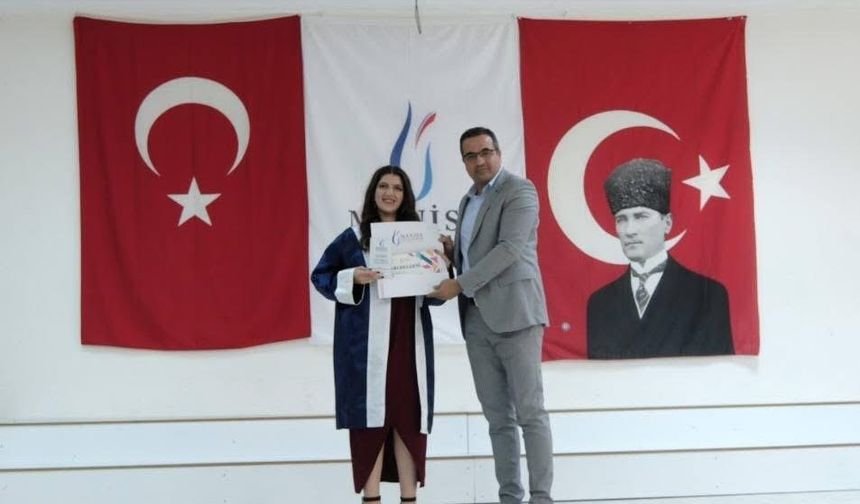 Sarıgöl MYO’da mezuniyet coşkusu