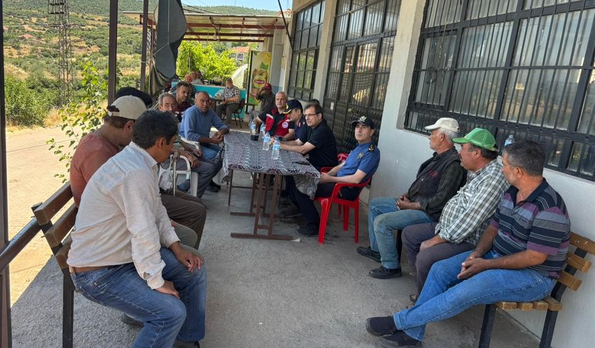 Salihli Kaymakamı Güldoğan, yangından etkilenen 2 mahalleyi ziyaret etti