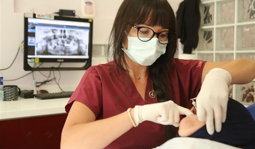 Manisa ADSM'de, implant uygulaması devam ediyor