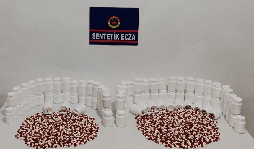 Manisa'da 5 binin üzerinde sentetik ecza hapı ele geçirildi