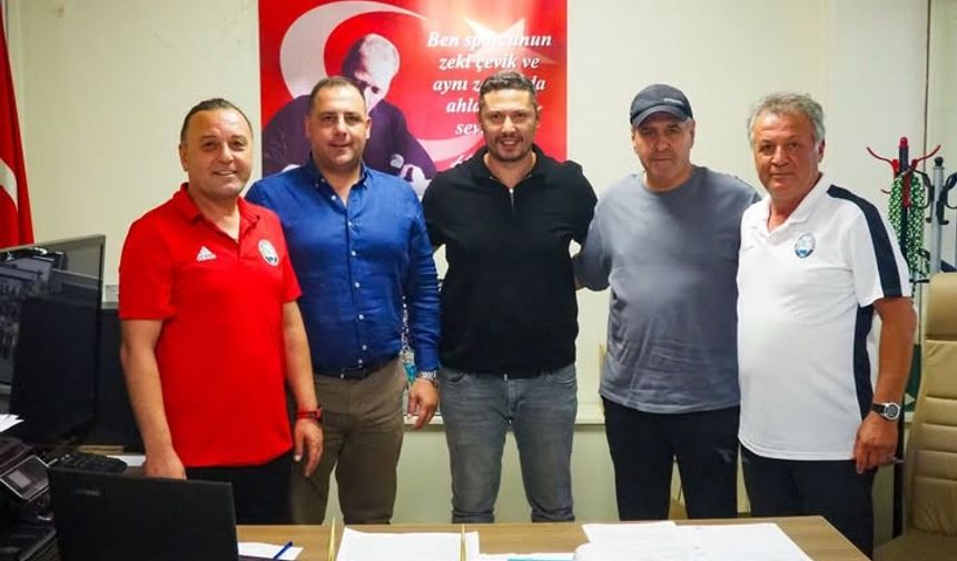 Salihli Belediyespor Erguvan ile 'yola devam' dedi