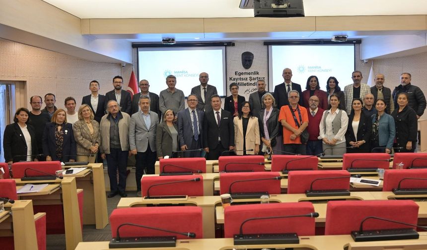 Bayraktar’dan 'Tüm ilçelere kent konseyi kurulsun' çağrısı