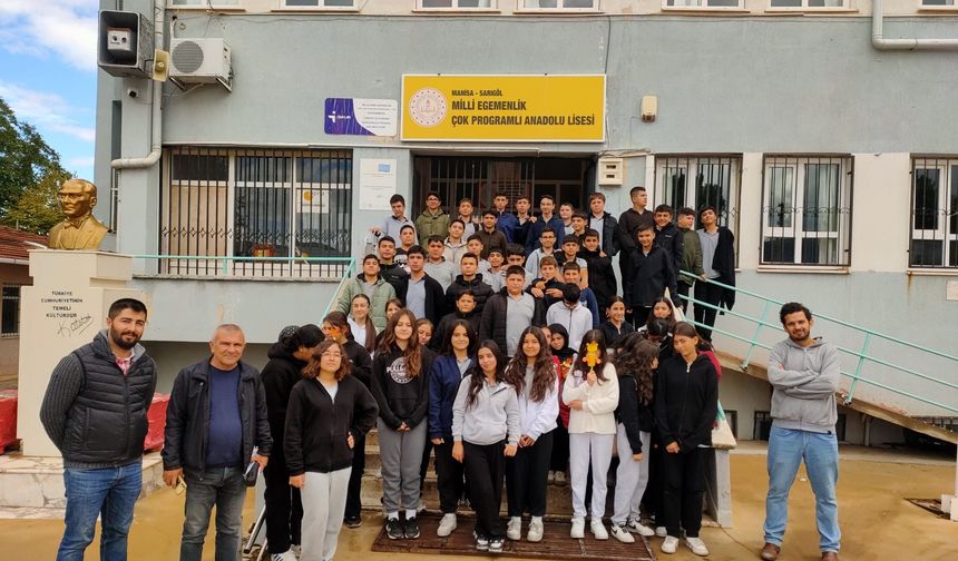 Öğrenciler 'Atölyede 1 gün' projesi ile meslekleri yerinde tanıdı