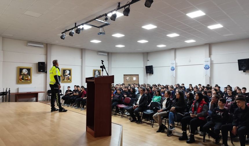 Manisa’da 700 kişiye suç önleme ve farkındalık eğitimi