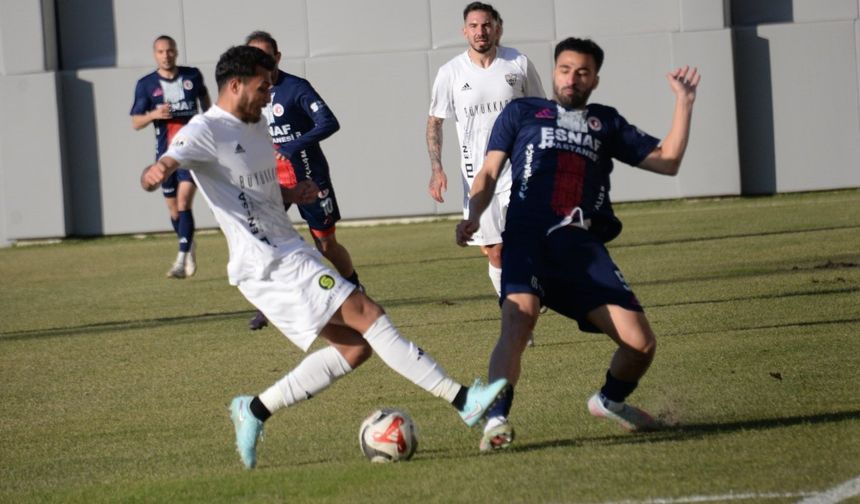 Somaspor averajla düşme potasından çıktı