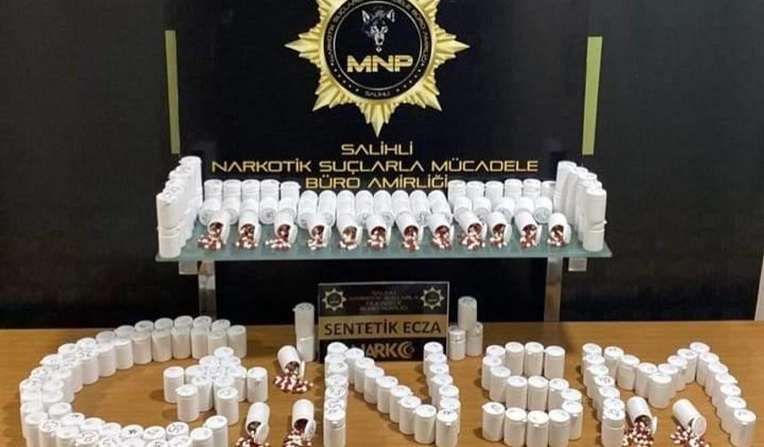 Manisa’da zehir tacirlerine geçit yok: 11 bin uyuşturucu hap ele geçirildi