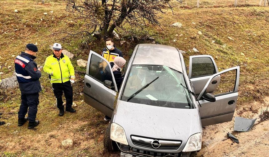 Otomobil şarampole uçtu: 1 yaralı