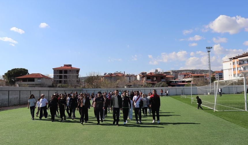 Dünya Sağlık Günü’nü yürüyerek kutladılar