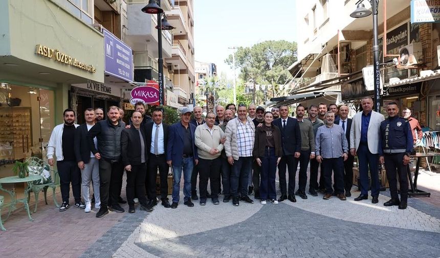 Yenilenen Sevgi Yolu esnafından Başkan Şimşek’e kahvaltılı teşekkür