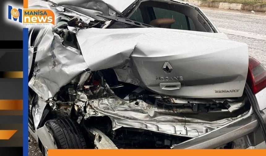 Yol kenarındaki otomobile tır çarpıp kaçtı: 1 yaralı