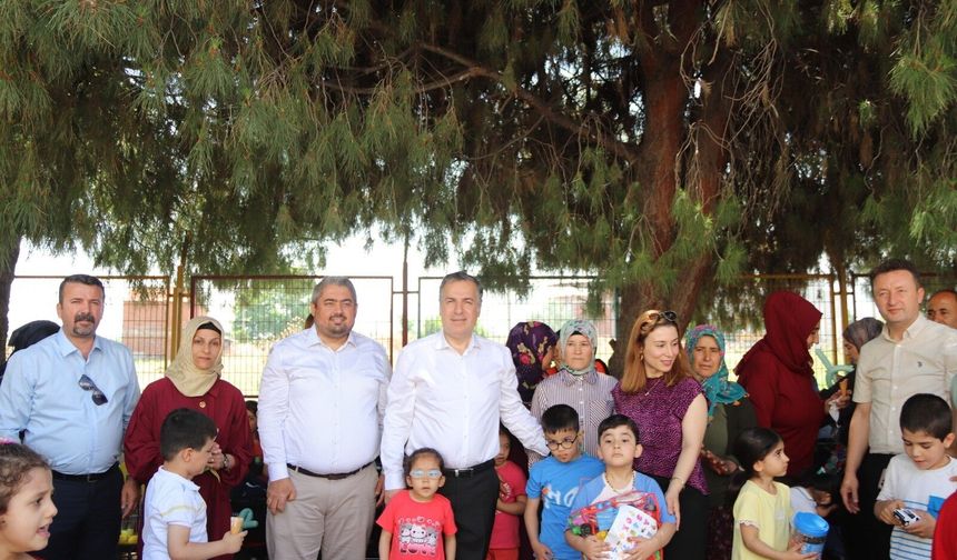 Turgutlu’da "Farklılıklarımla Öğreniyorum" projesi kapsamında öğrenci şenliği düzenlendi