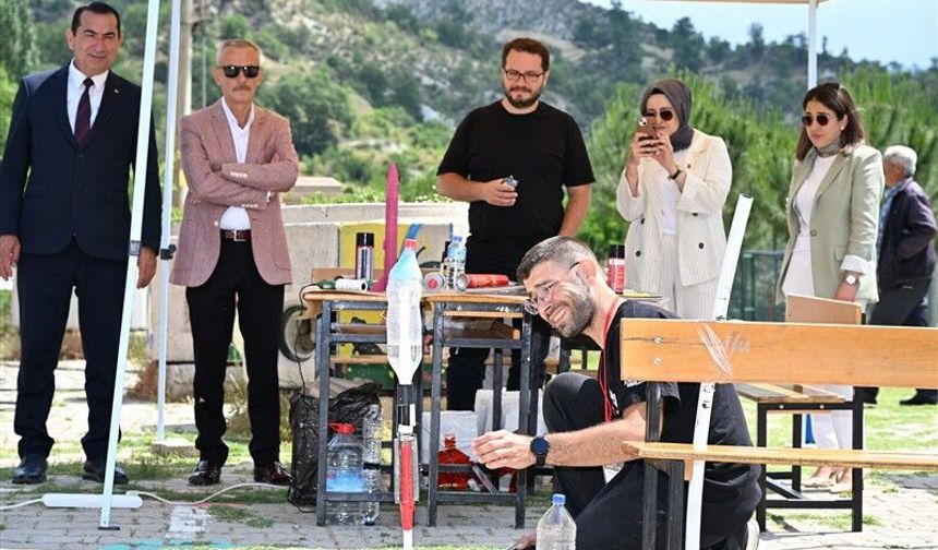 Demircili çocuklara bilim şenliği