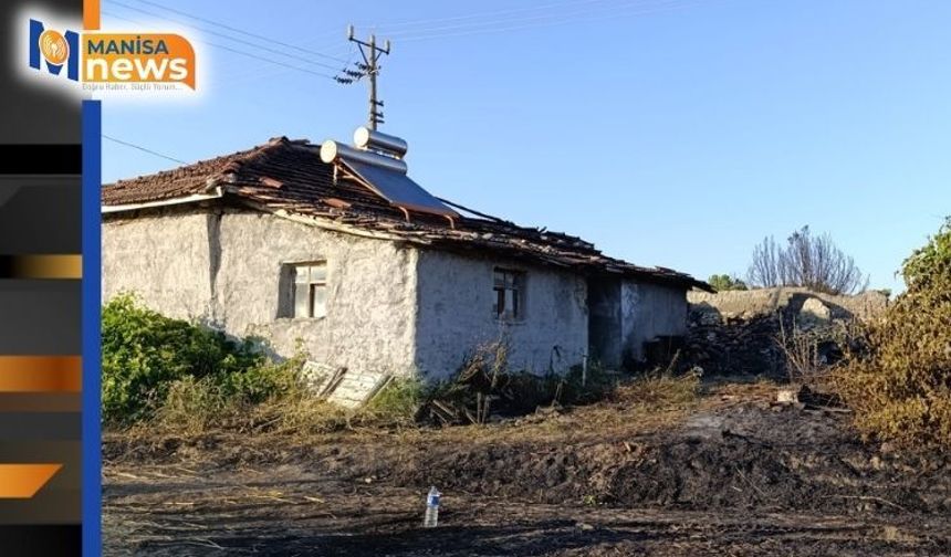 Selendi'de bir ev ve 2 dekarlık arazi alevlere teslim oldu