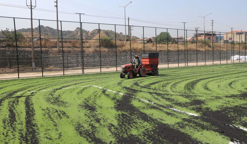 Avşar Mahallesine yeni halı saha