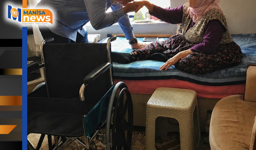 Manisalı iş insanı  306’ncı tekerlekli sandalyeyi ihtiyaç sahibi vatandaşa ulaştırdı