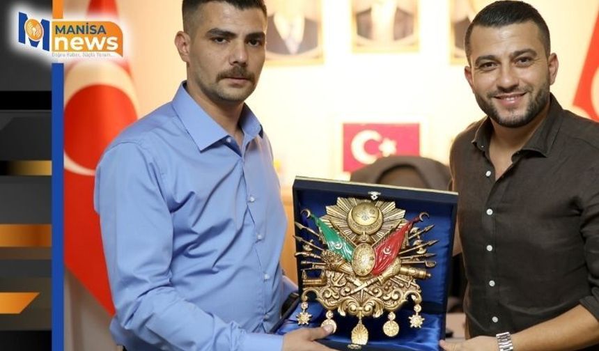 Karadağ MHP Şehzadeler ilçe teşkilatını ziyaret etti