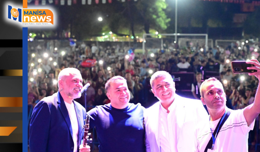 Kırkağaç’ta kurtuluş coşkusu Hüsnü Şenlendirici konseriyle yaşandı