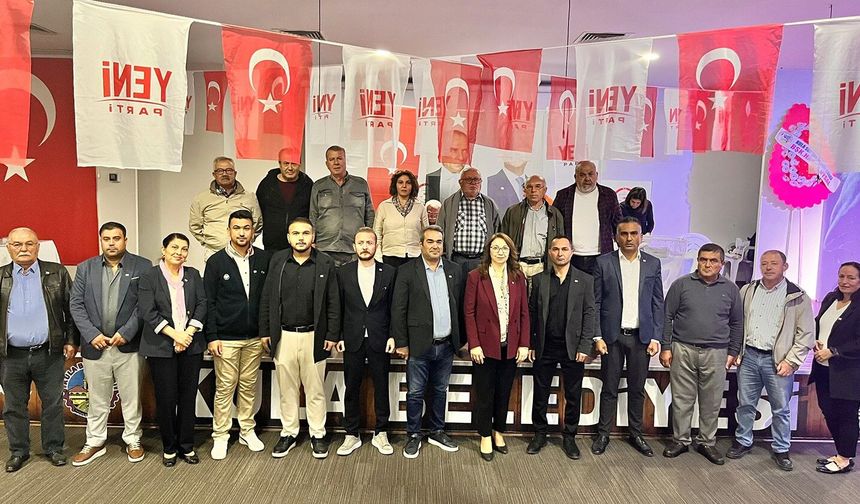 YENİ Parti Kula’da Esen Çınar yeniden başkan