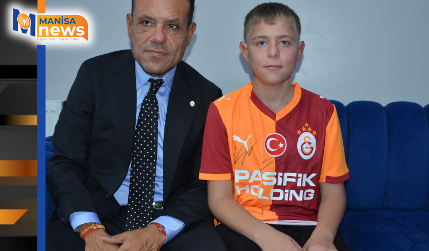 Maden kazasında babasını kaybeden Yaşar’a forma sözü tutuldu